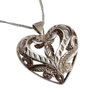VTG Silver Heart Pendant Romantic Floral Scrollwork 80s 90s Jewelry